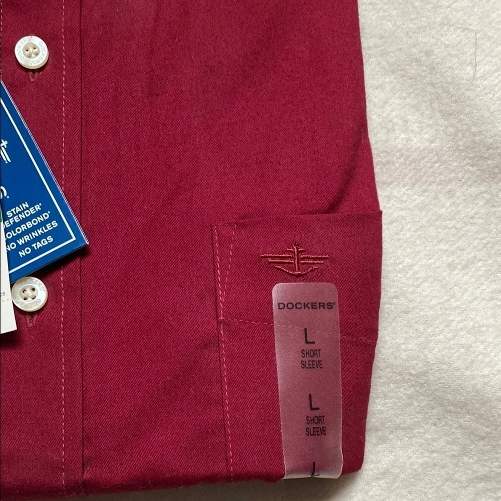 Dockers Burgandy Men's Short Sleeve Dress Shirt Size Large - Picture 5 of 8